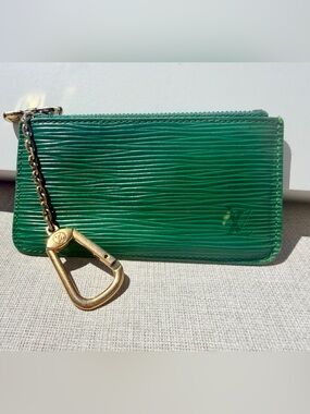 Louis Vuitton Borneo Green Epi Leather Pochette Clés Key Pouch AUTHENTIC